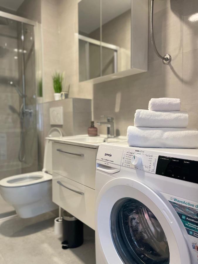 Studio Apartment Maris โปดสตรานา ภายนอก รูปภาพ