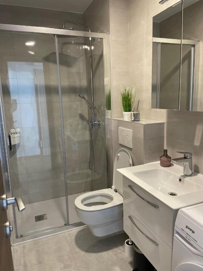 Studio Apartment Maris โปดสตรานา ภายนอก รูปภาพ