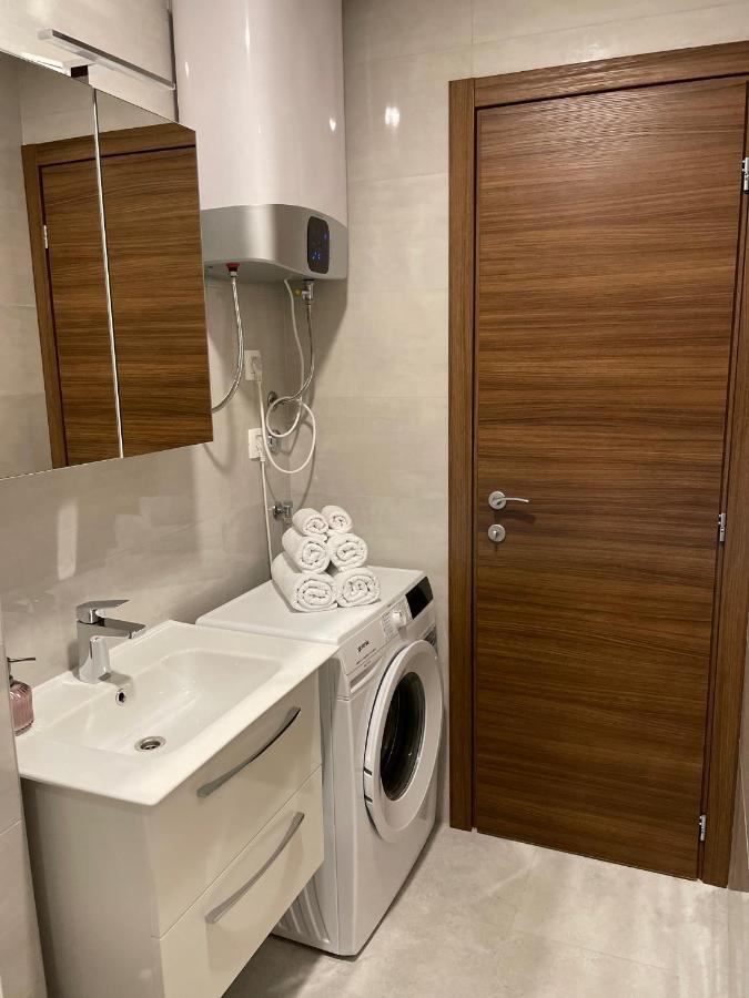 Studio Apartment Maris โปดสตรานา ภายนอก รูปภาพ